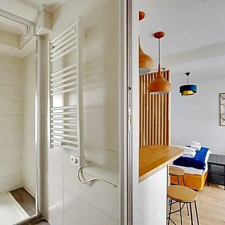 Comfortable In The Heart Of 3*
